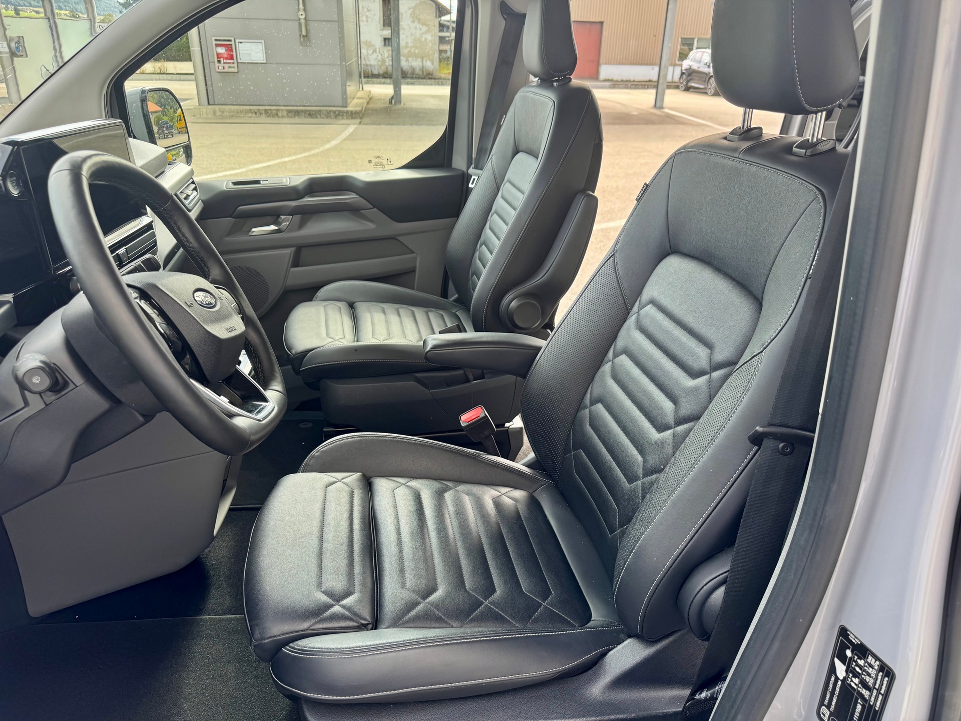 FORD Tourneo Custom 320 L2H1 Titanium Automat-image-7