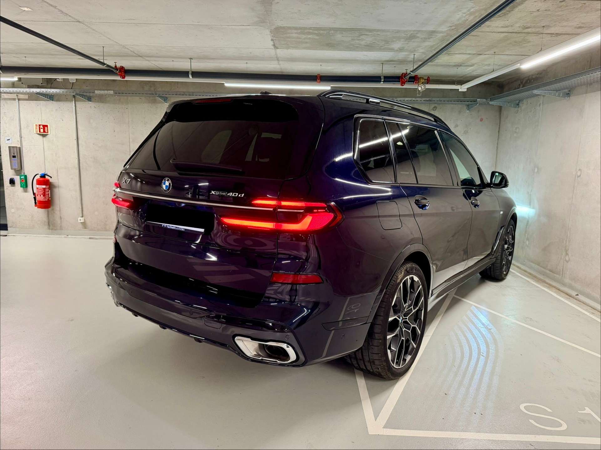 BMW X7 xDrive 48V 40d M Sport Steptronic-image-4