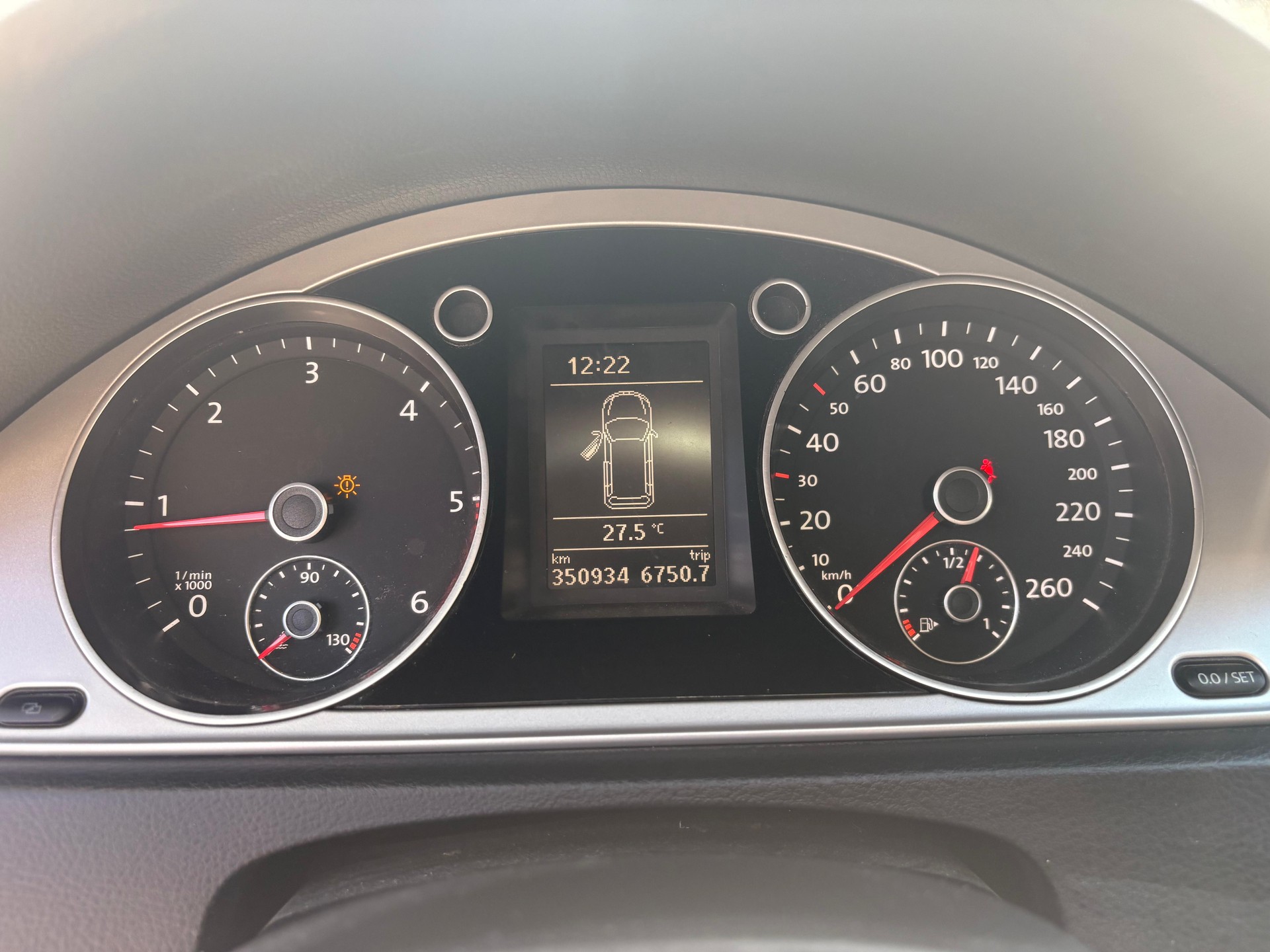VW Passat Variant 2.0 TDI BMT Trendline-image-8