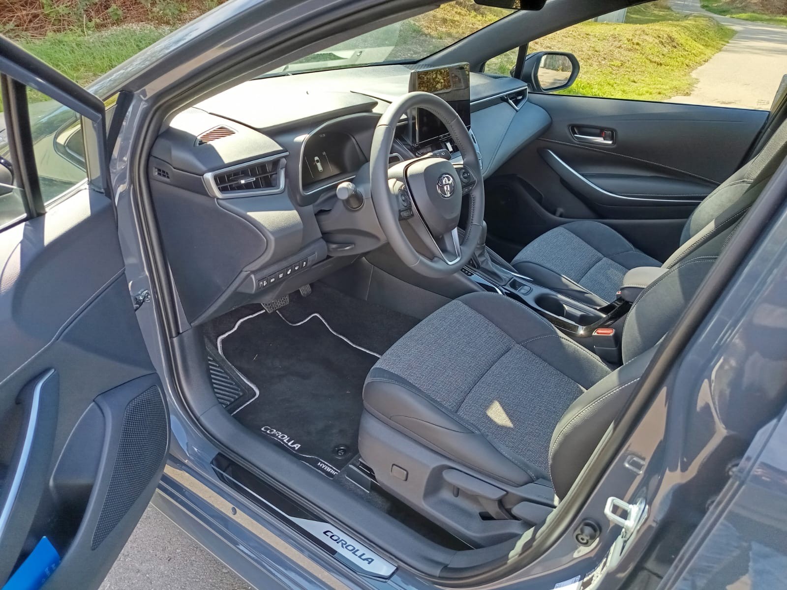 TOYOTA Corolla Touring Sports 1.8 HSD Trend e-CVT-showroom-element-3