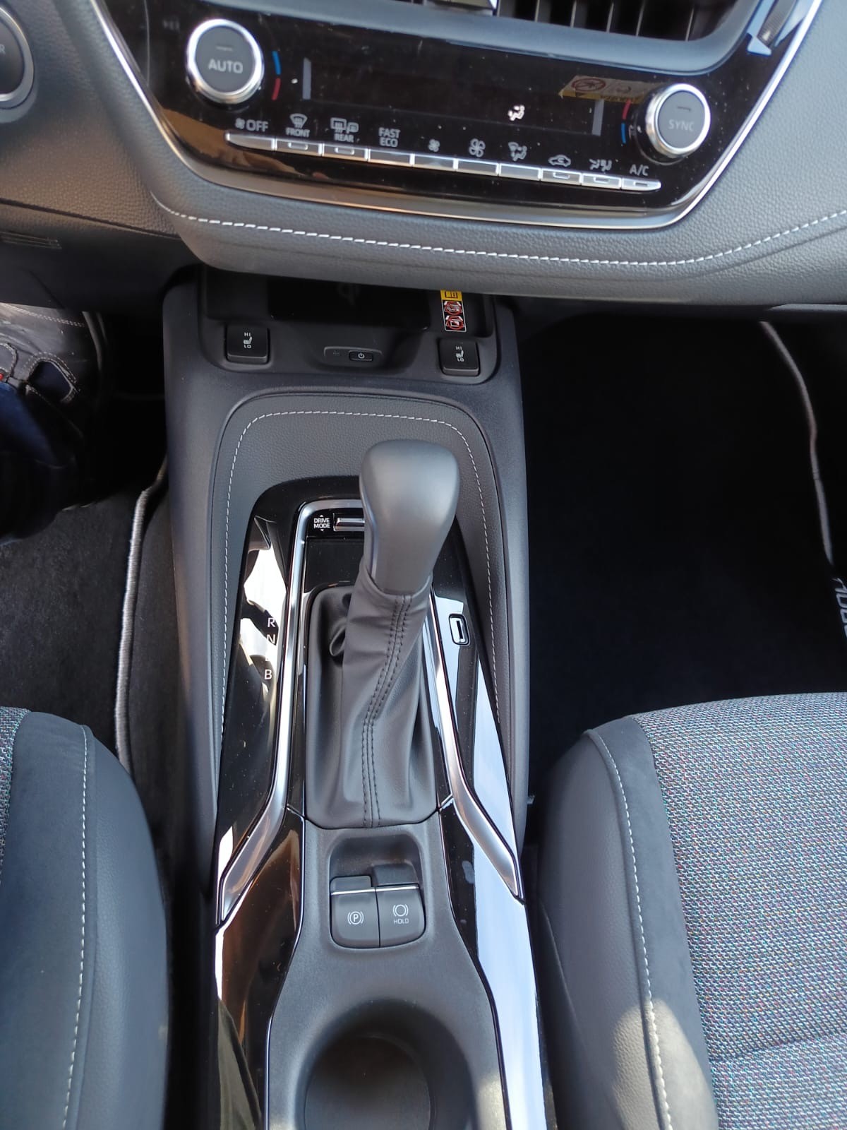 TOYOTA Corolla Touring Sports 1.8 HSD Trend e-CVT-image-20