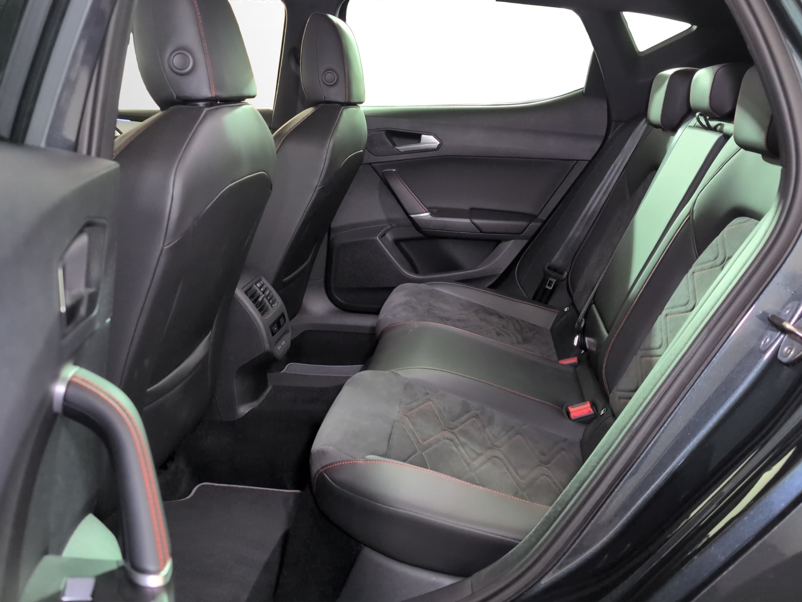 SEAT Leon 1.4 eHybrid pHEV DSG FR-image-7