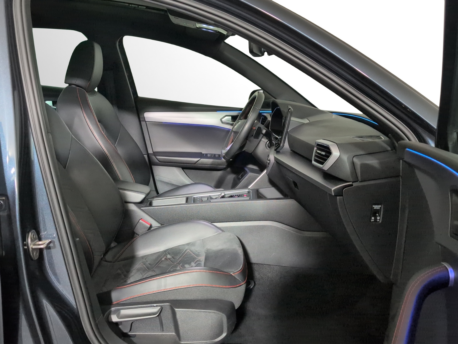 SEAT Leon 1.4 eHybrid pHEV DSG FR-image-6