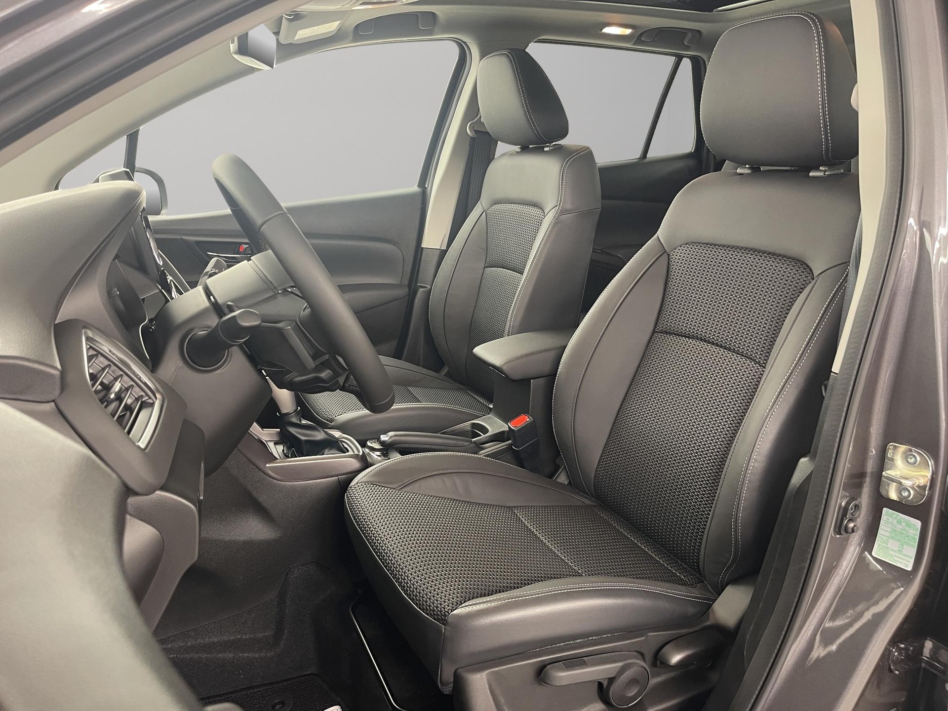 SUZUKI S-Cross 1.4 T Compact Top Hybrid 4x4-image-6