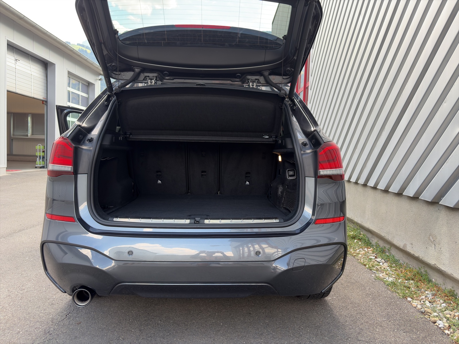 BMW X1 25e xDrive-image-18