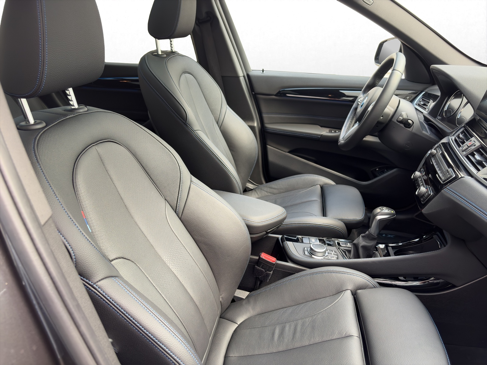 BMW X1 25e xDrive-image-15