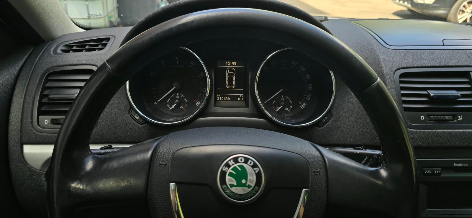 SKODA Yeti 1.8 TSI Ambition 4x4-image-9