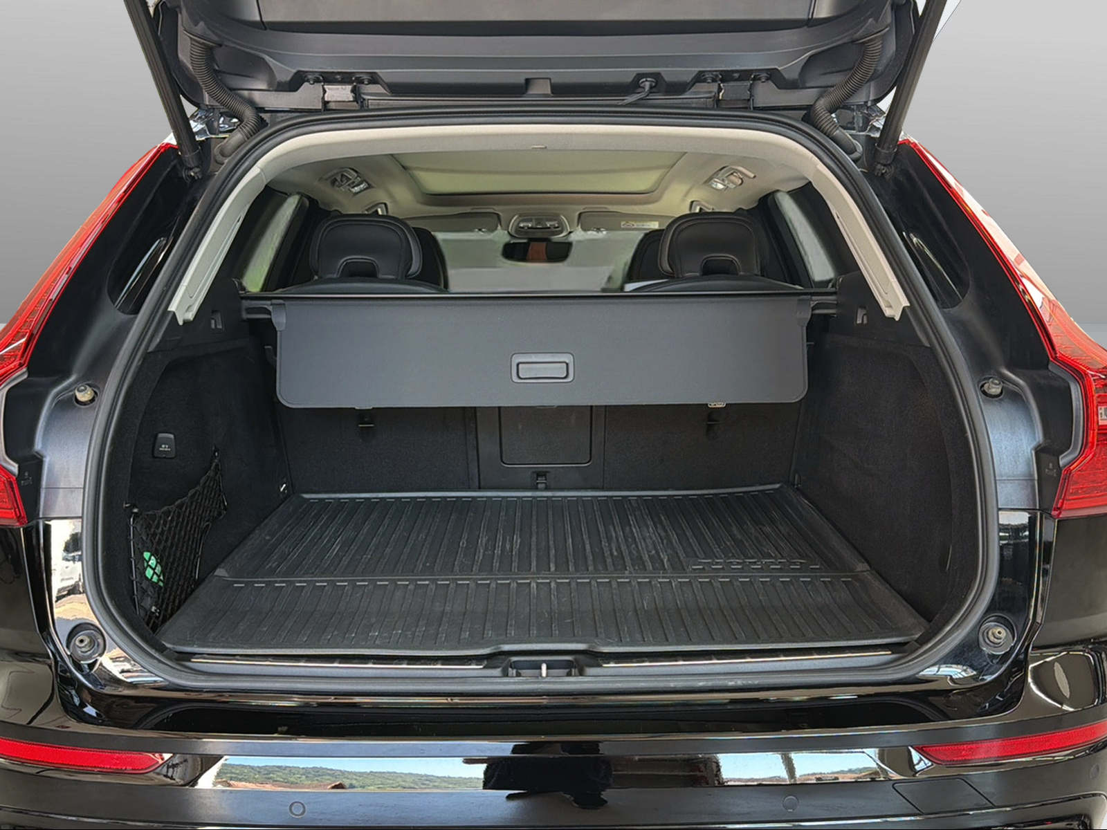 VOLVO XC60 2.0 T8 TE Ultimate Dark eAWD-image-9