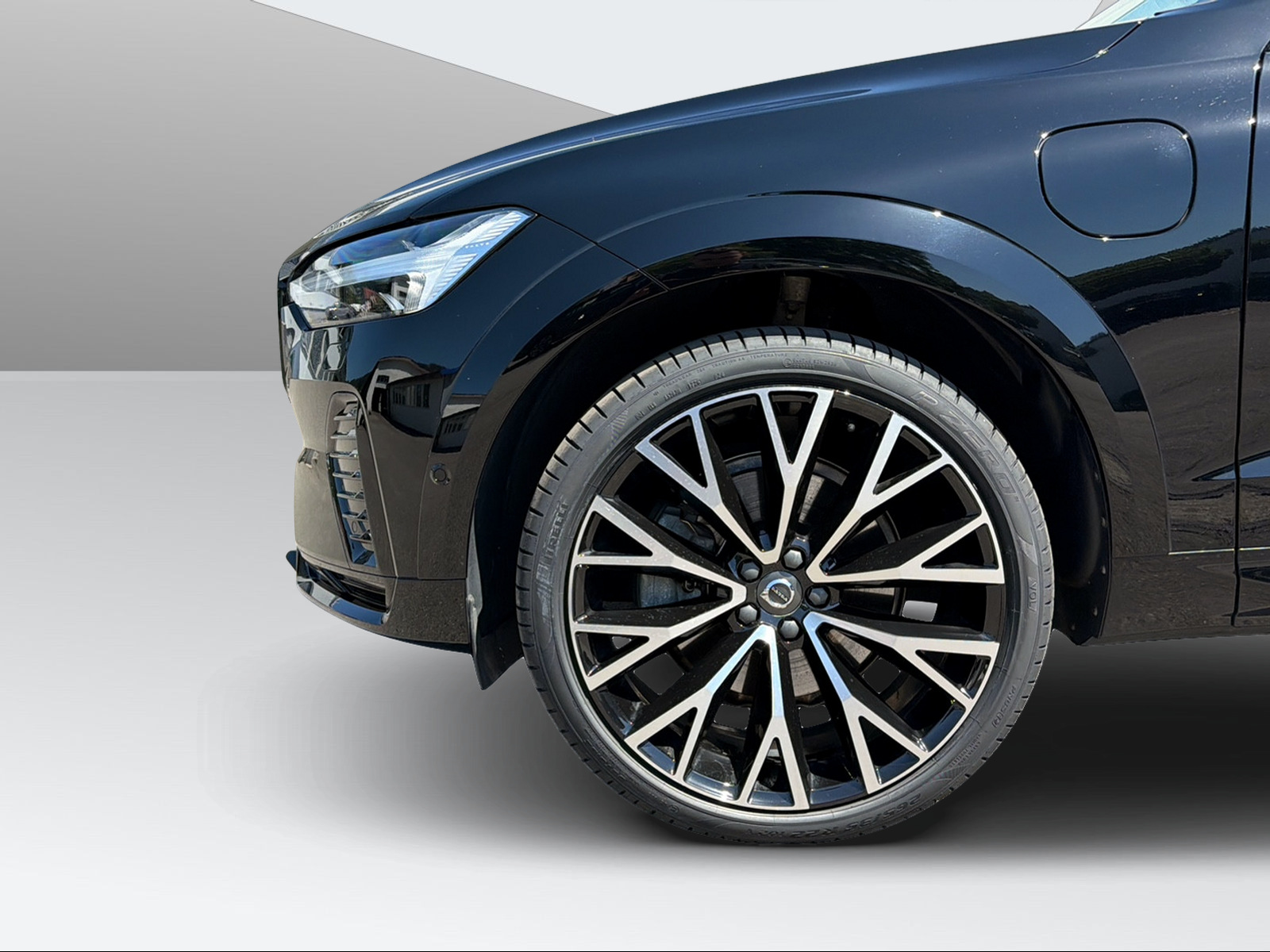 VOLVO XC60 2.0 T8 TE Ultimate Dark eAWD-image-8