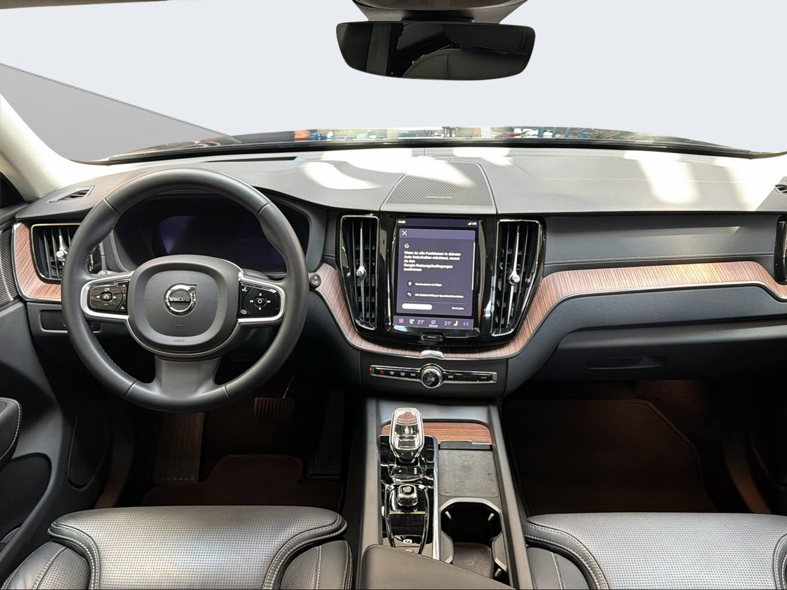 VOLVO XC60 2.0 T8 TE Ultimate Dark eAWD-image-14
