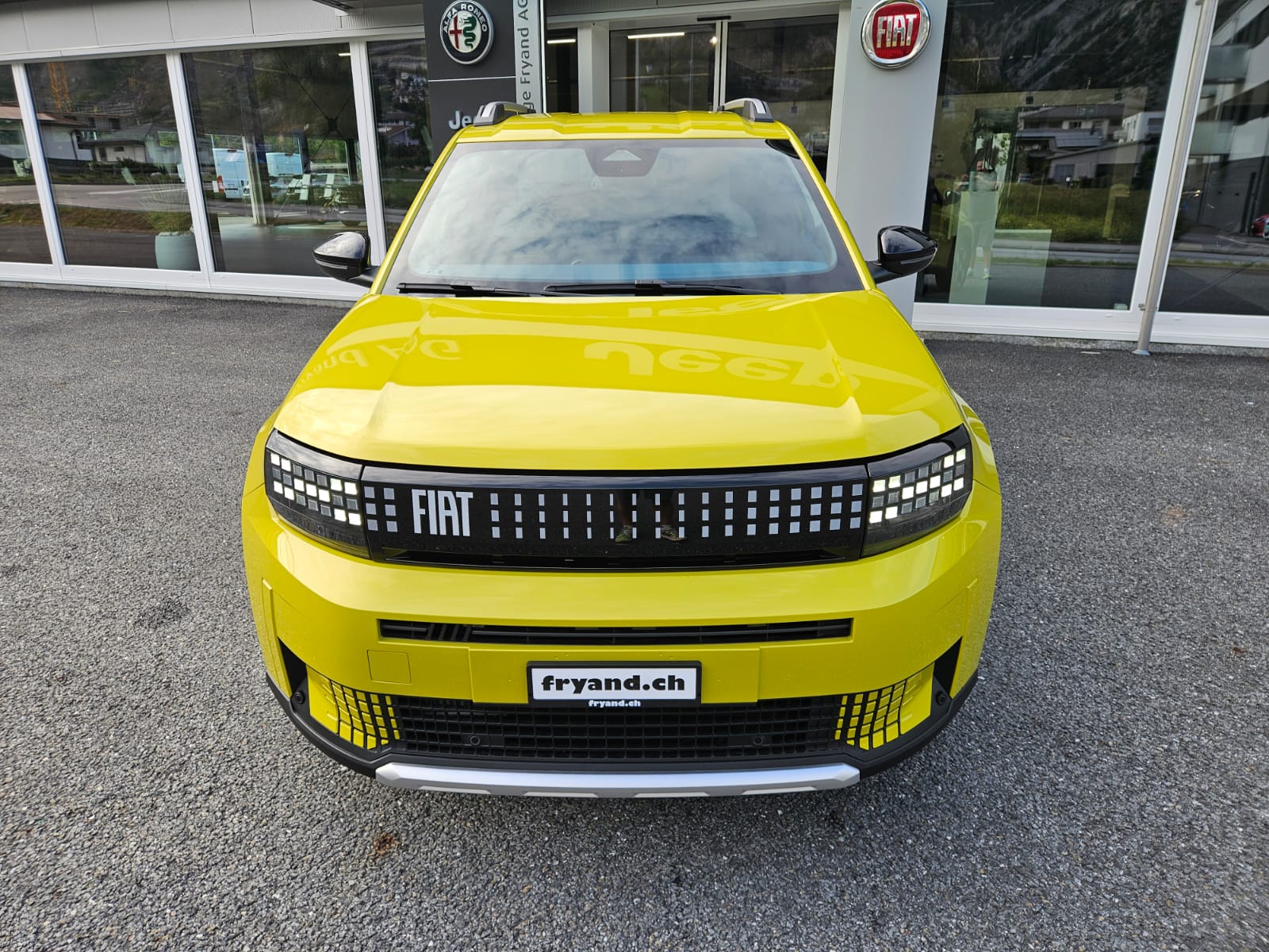 FIAT Grande Panda La Prima-image-1