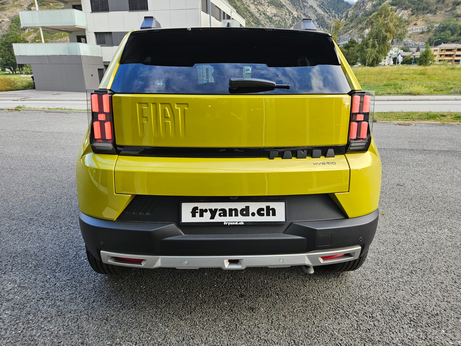 FIAT Grande Panda La Prima-image-4