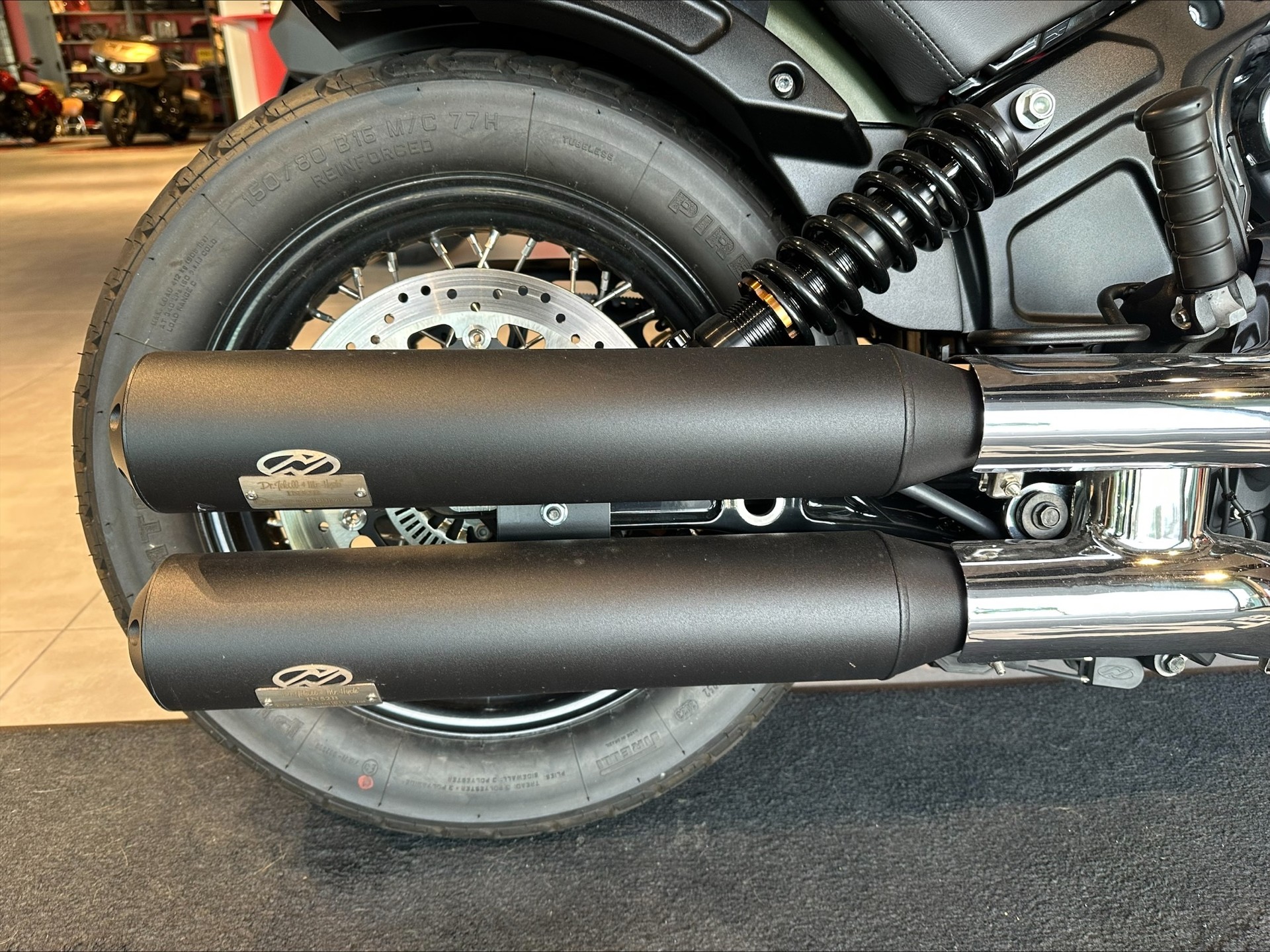INDIAN Scout Bobber Twenty-image-4