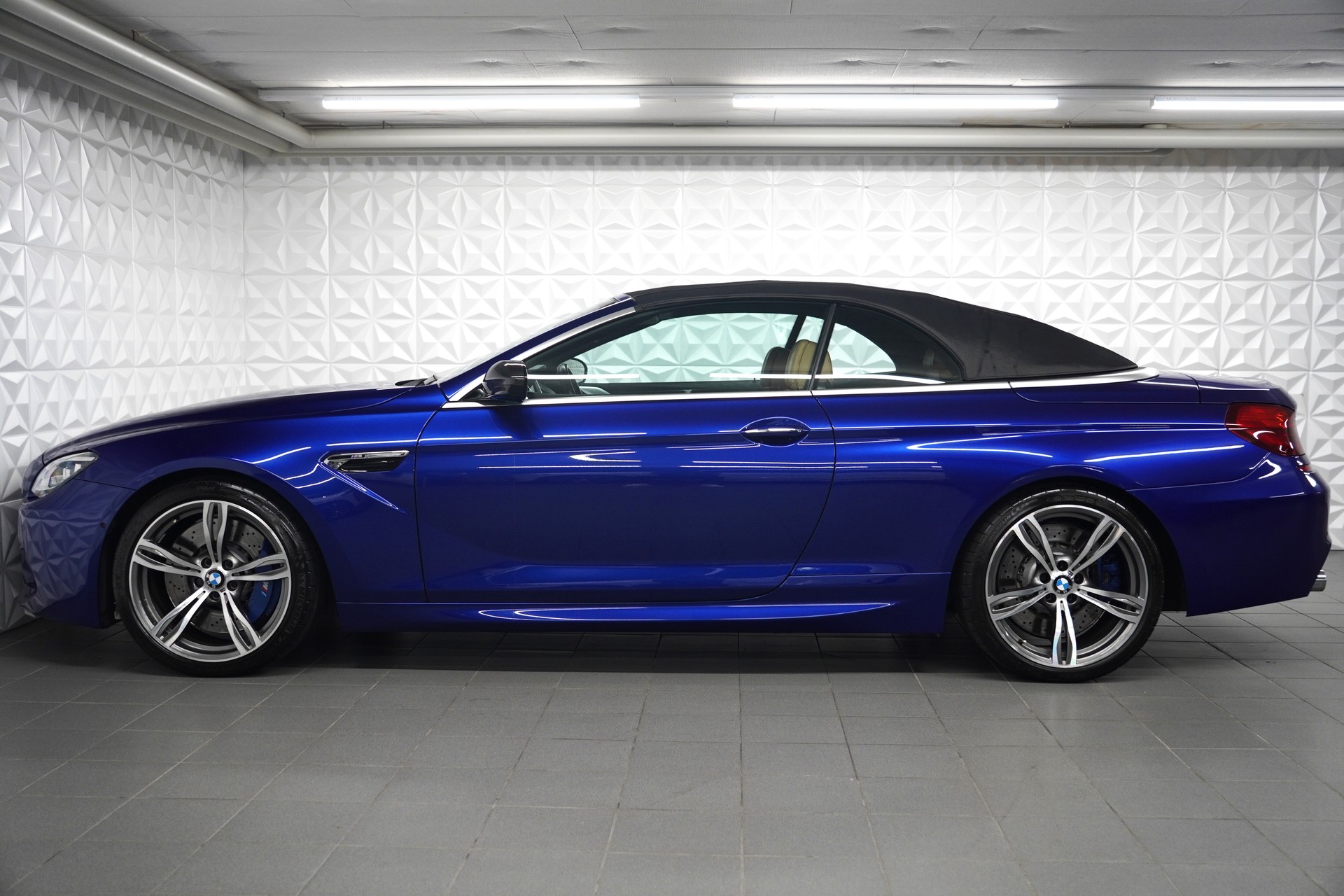 BMW M6 Cabrio Drivelogic-image-1