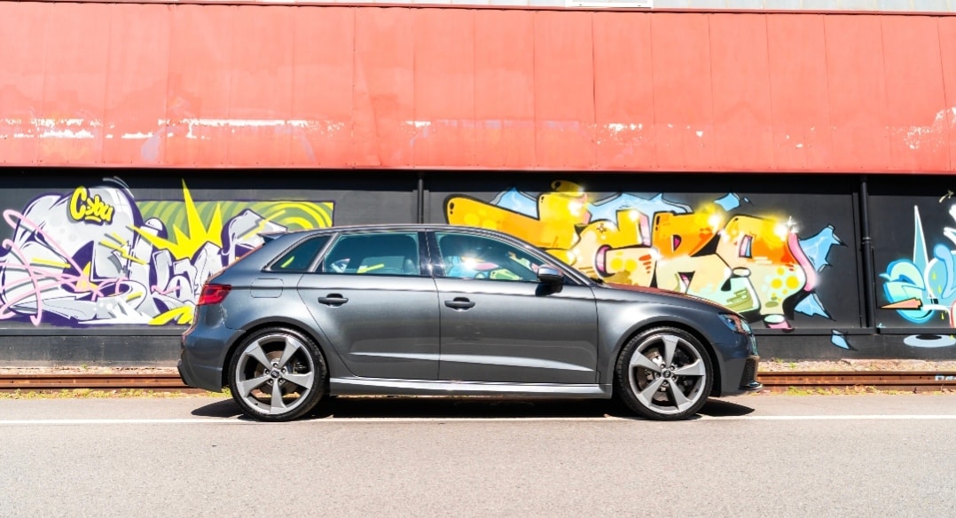 AUDI RS3 2.5 TSI quattro S-tronic-image-5