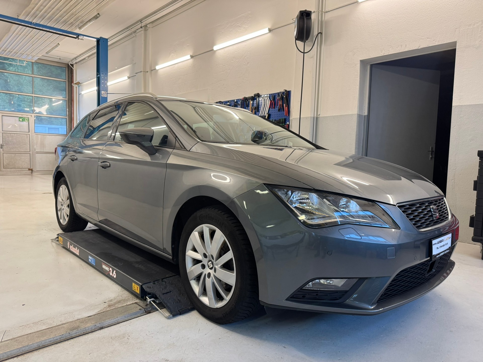 SEAT Leon ST 2.0 TDI Style 4Drive-image-2