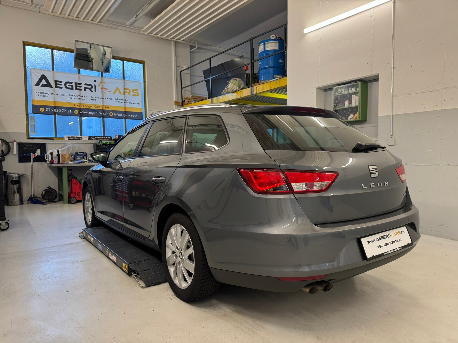 SEAT Leon ST 2.0 TDI Style 4Drive-image-5