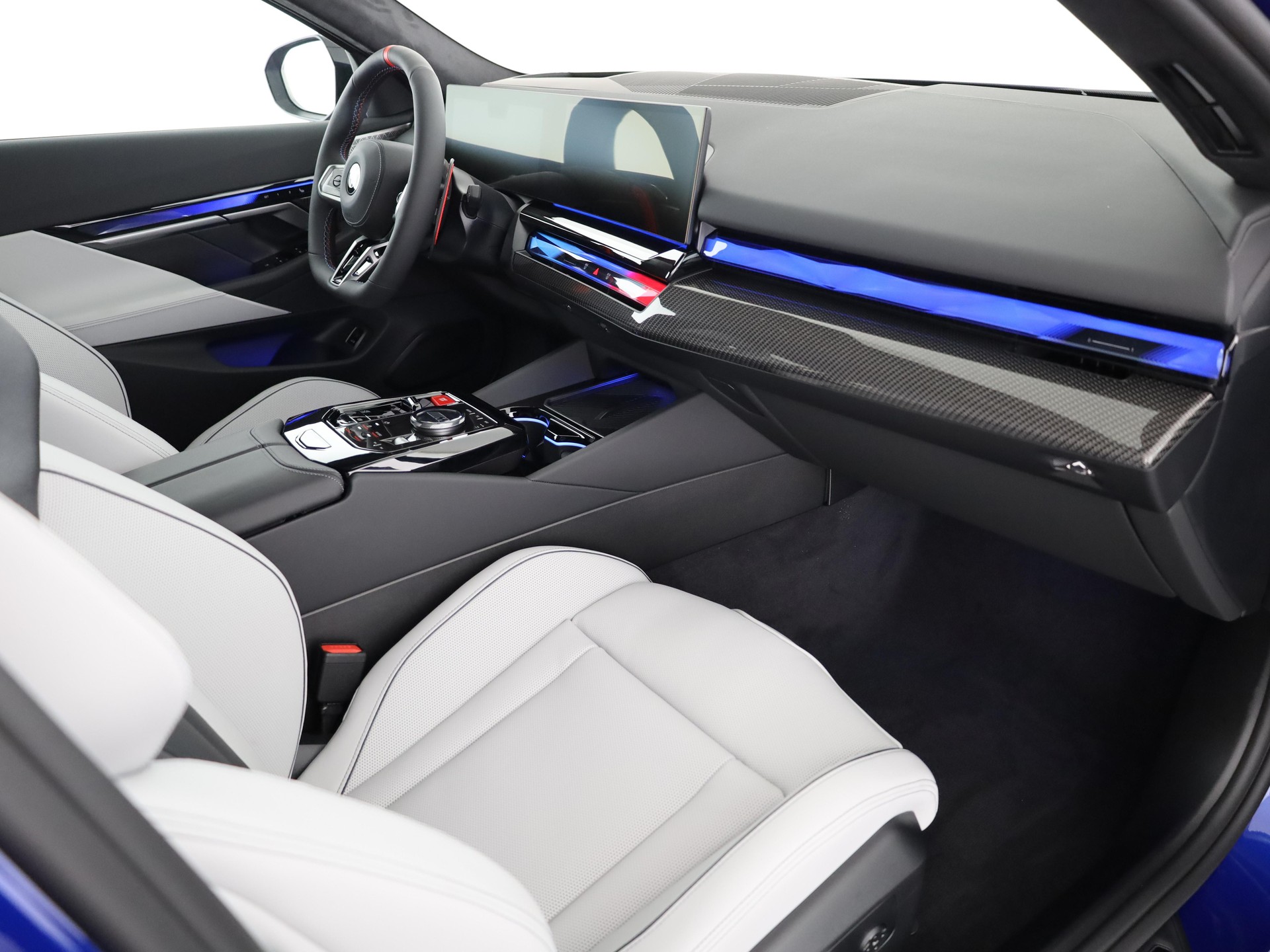 BMW 5er Reihe G99 Touring M5 xDrive-image-15