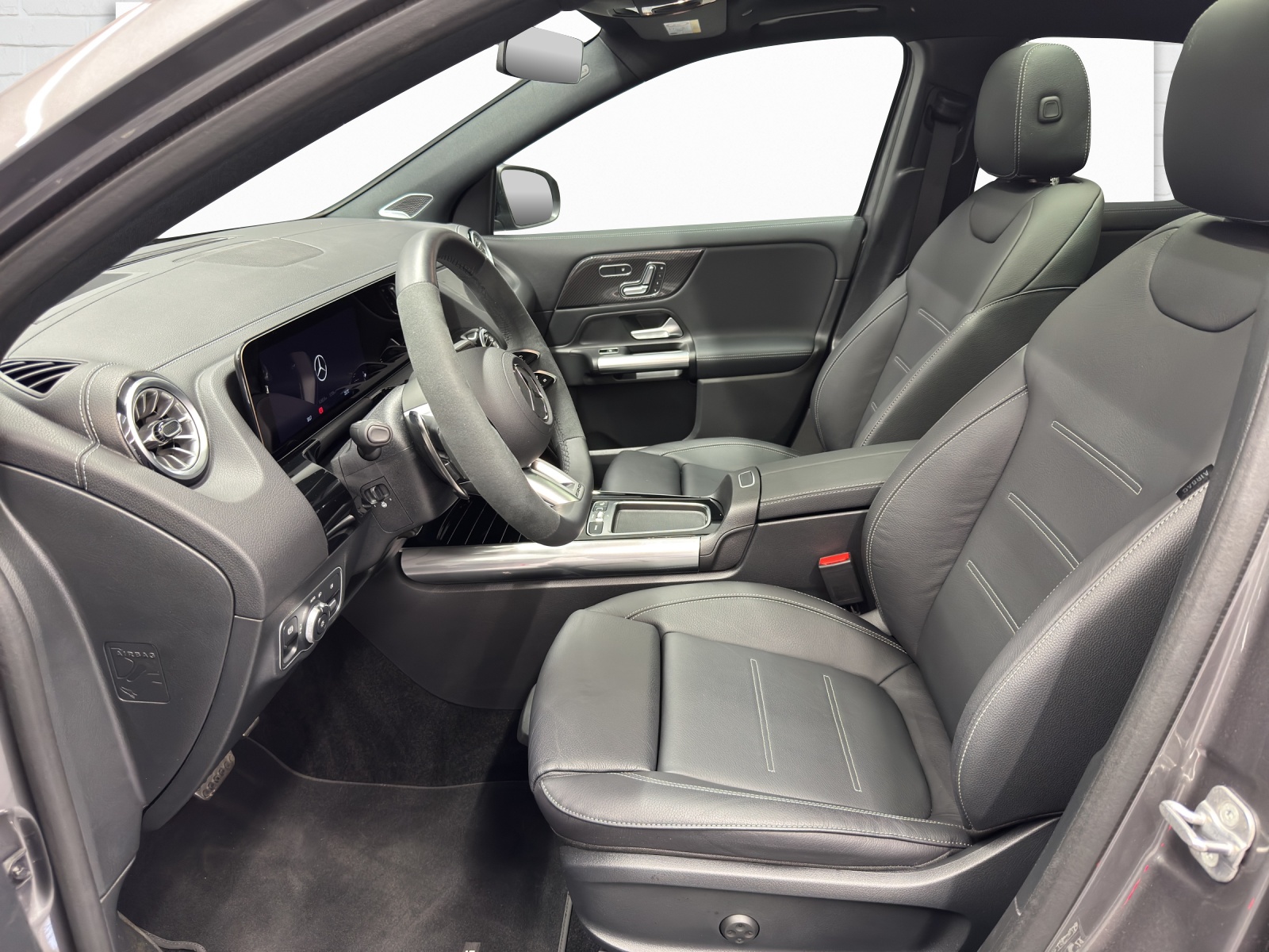 MERCEDES-BENZ AMG GLA 45 S 4Matic+-image-6