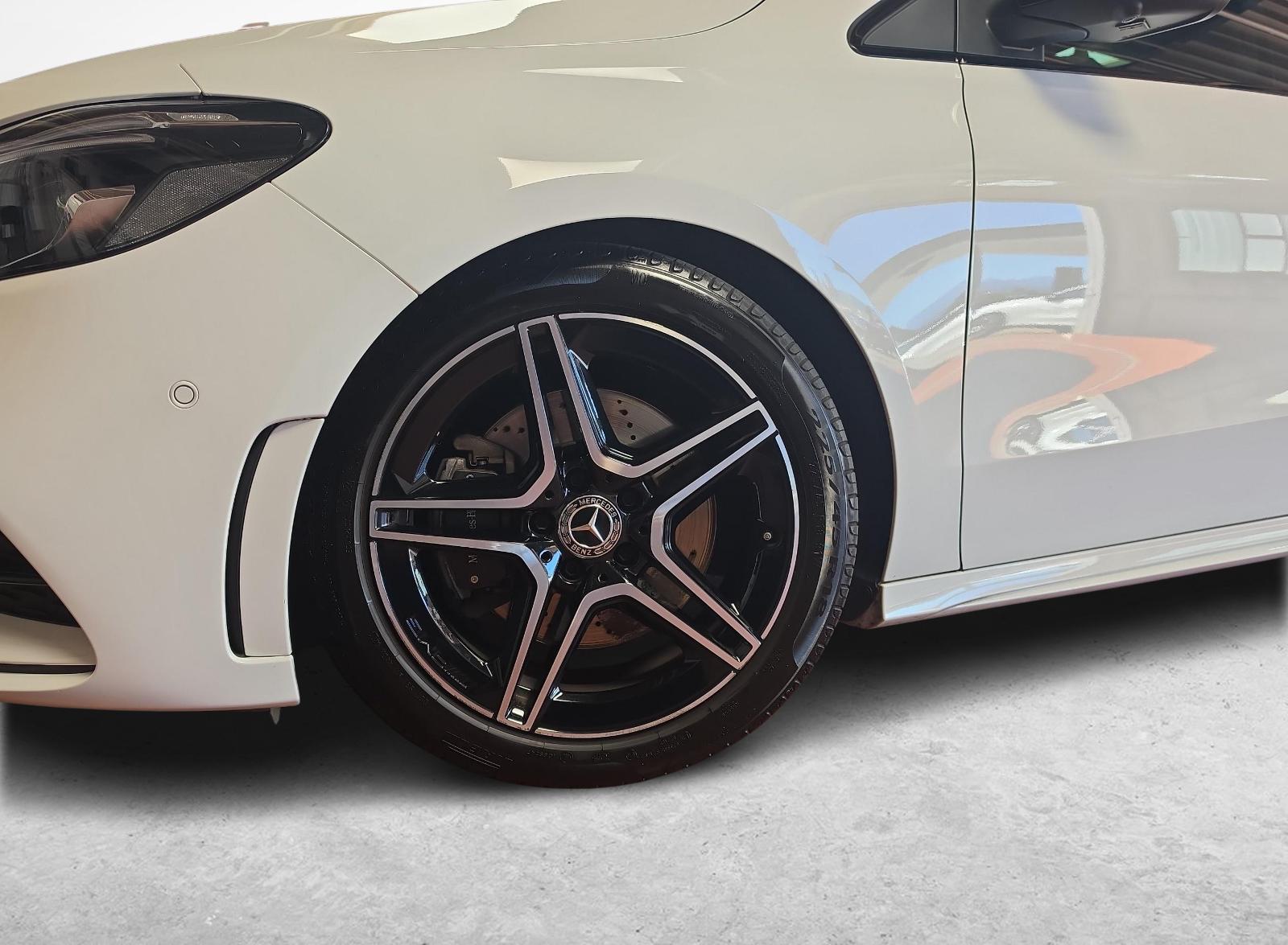 MERCEDES-BENZ B 220 4MATIC AMG Line-image-15