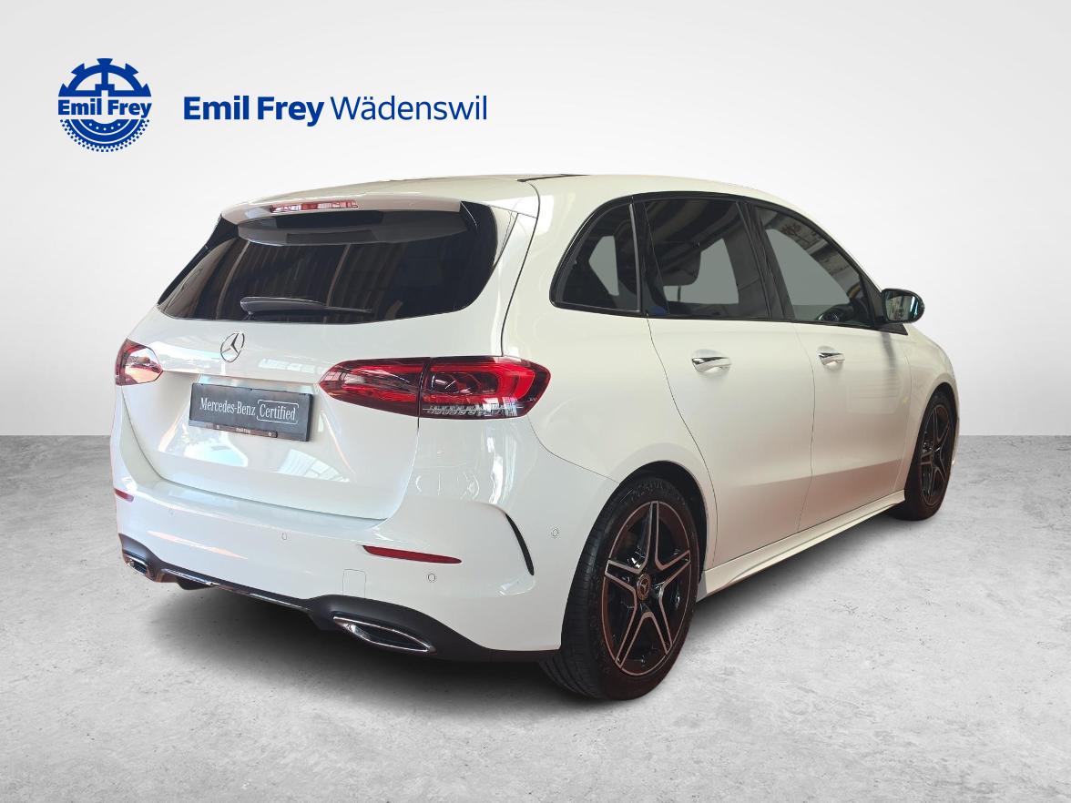 MERCEDES-BENZ B 220 4MATIC AMG Line-image-4