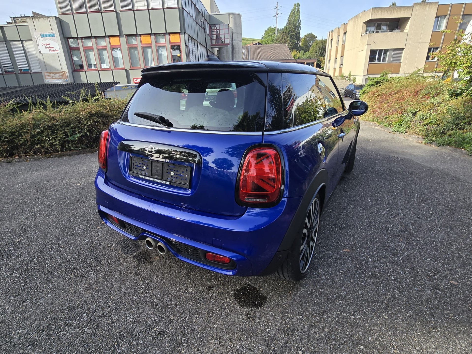 MINI Cooper King's Cross Steptronic DKG Navi/leder/cuir/ Sportsitze/ CH AUTO-image-4