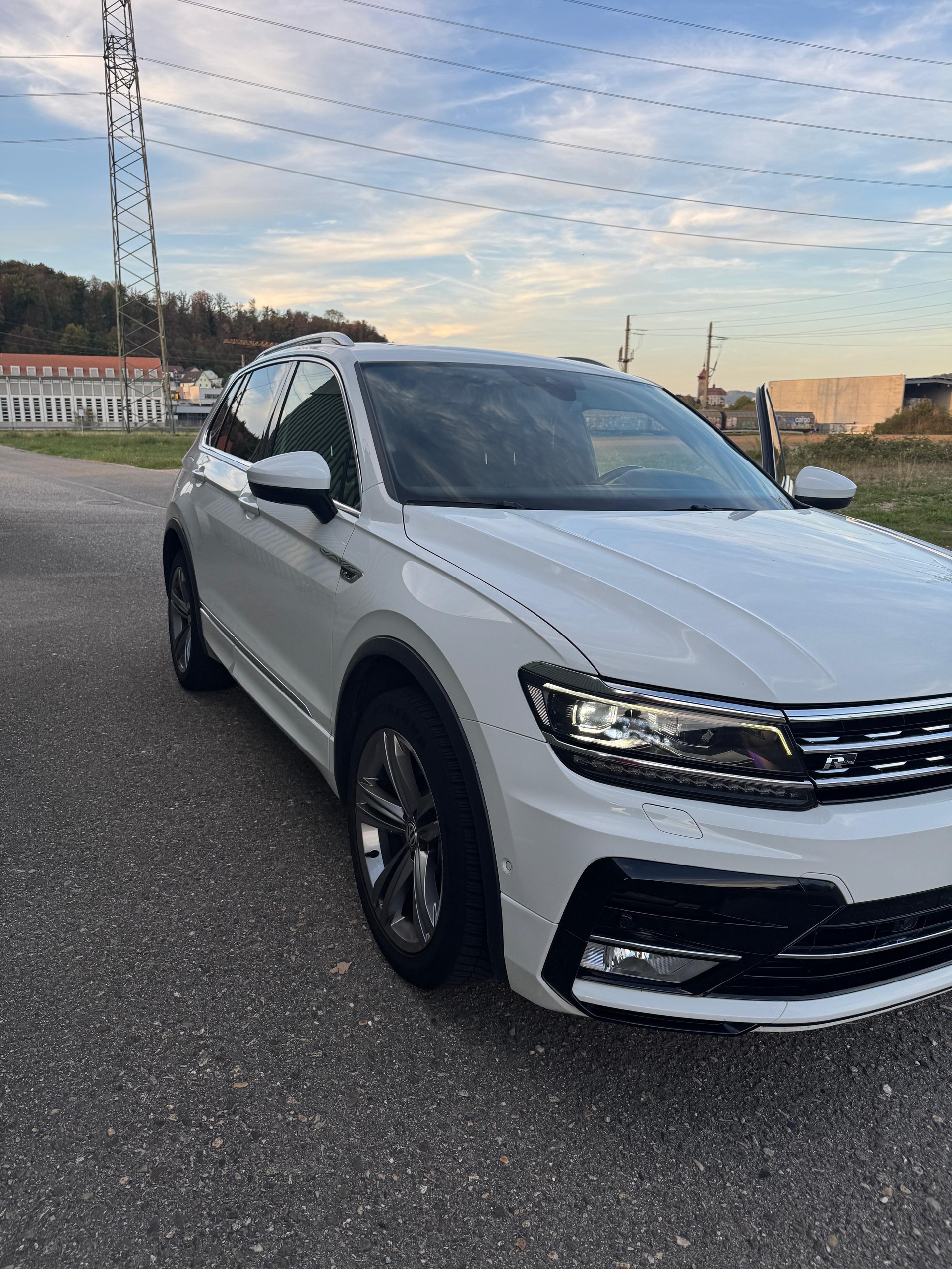 VW Tiguan 2.0TSI Highline 4Motion DSG-image-1