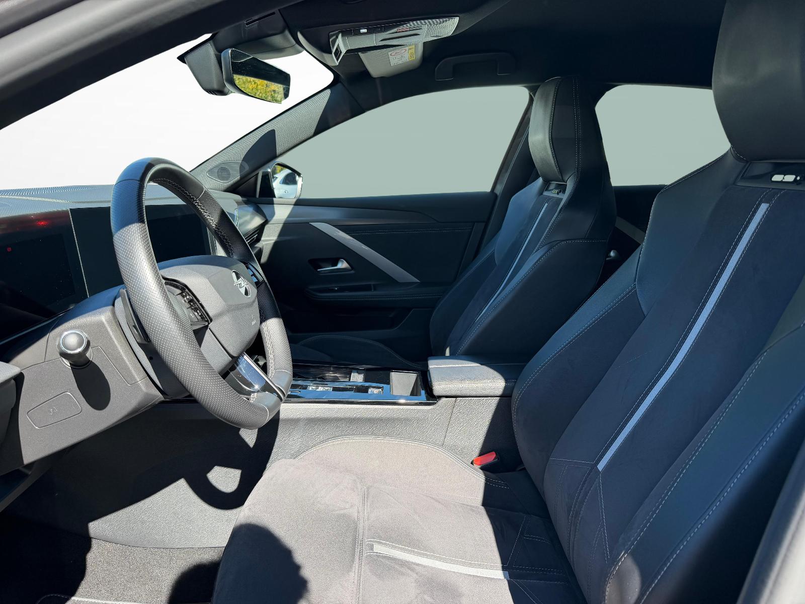 OPEL Astra 1.6 T PHEV 225 GSe-image-1