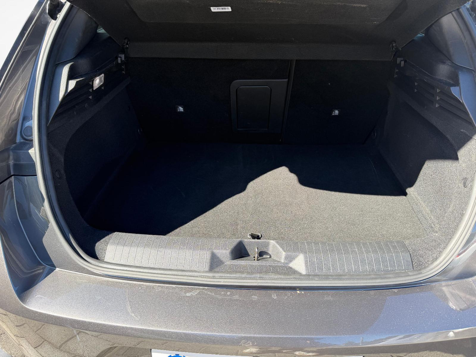 OPEL Astra 1.6 T PHEV 225 GSe-image-8