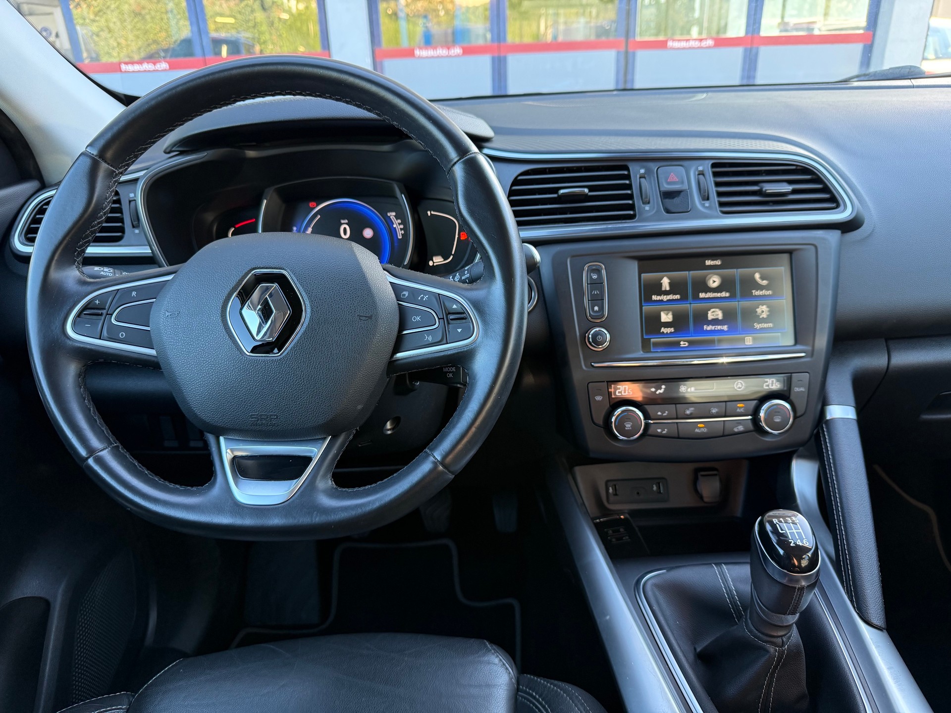 RENAULT Kadjar 1.6 16V Turbo 90th Anniversary-image-6