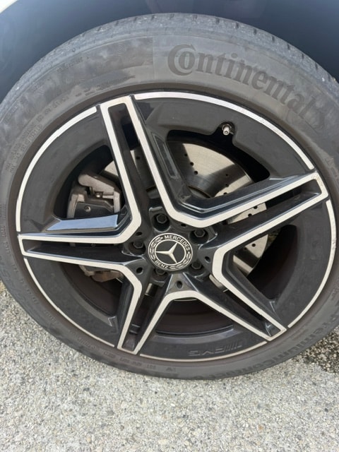 MERCEDES-BENZ A 250e AMG Line 8G-DCT-image-6