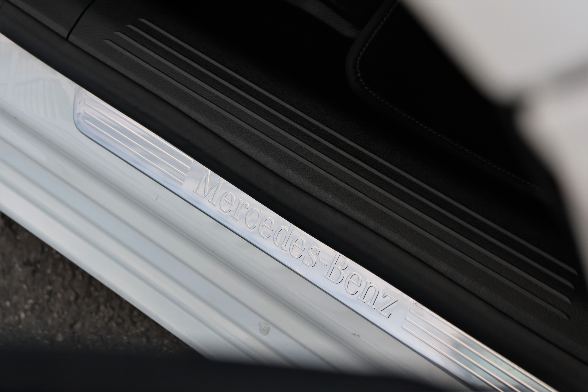 MERCEDES-BENZ A 180 Progressive 7G-DCT (CH)-image-17