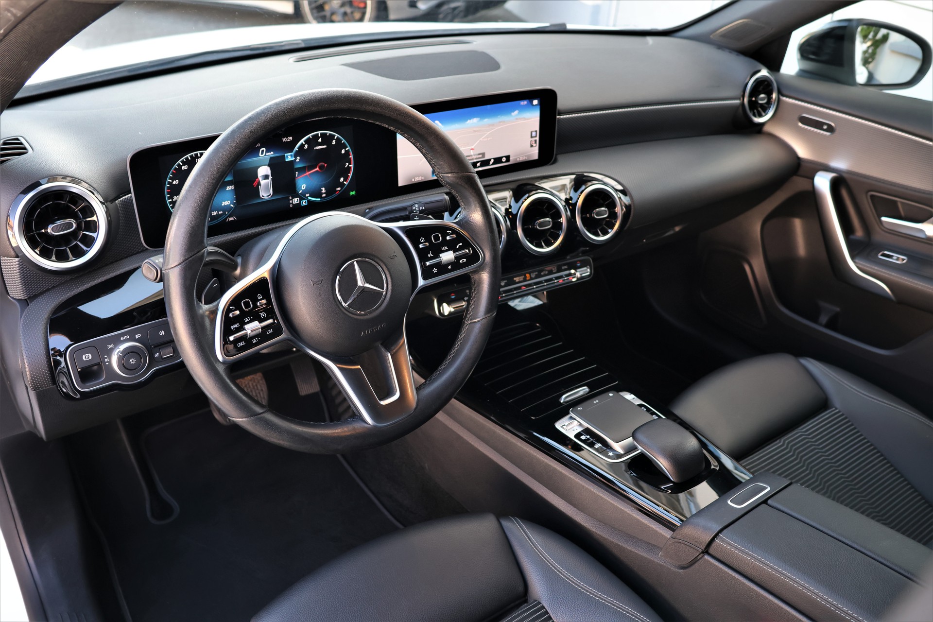 MERCEDES-BENZ A 180 Progressive 7G-DCT (CH)-image-8