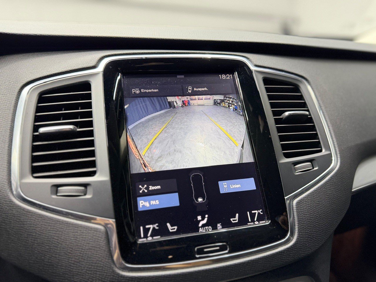 VOLVO XC90 D5 AWD Momentum Geartronic | 7. Plätzer | Rückfahrkamera | Leder | Pilot & Parkassist-image-14