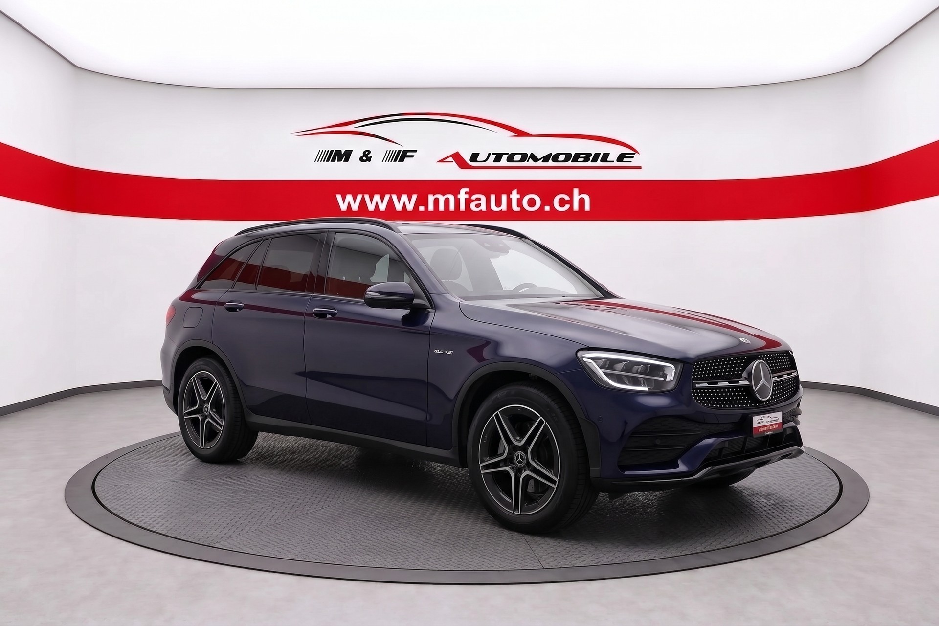 MERCEDES-BENZ GLC 200 Night Star AMG Line 4m-showroom-element-2