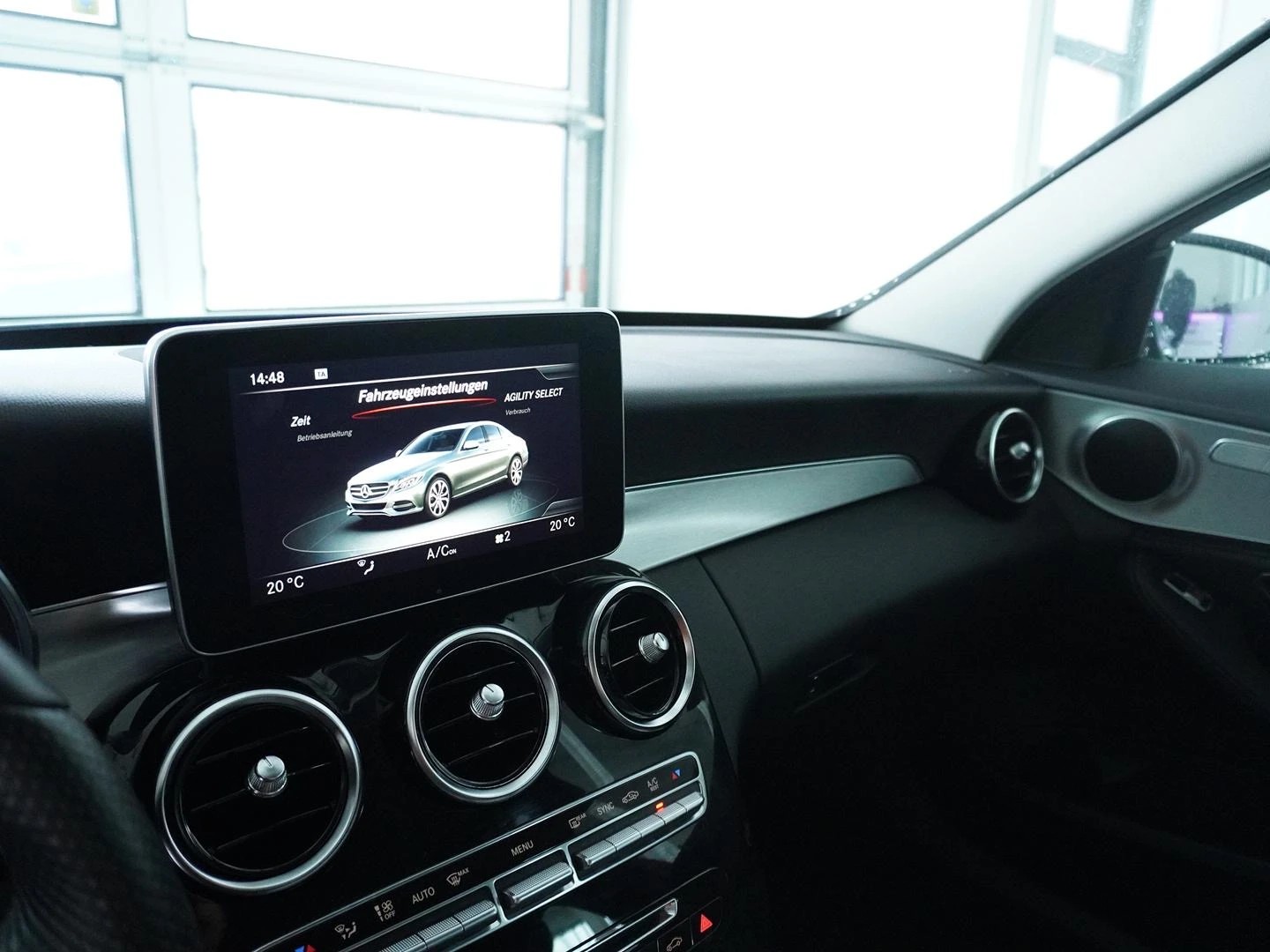 MERCEDES-BENZ C 180 Avantgarde 7G-Tronic-image-6