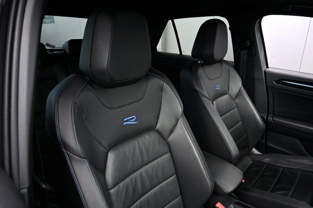 VW T-Roc 2.0 TSI R DSG 4Motion-image-5