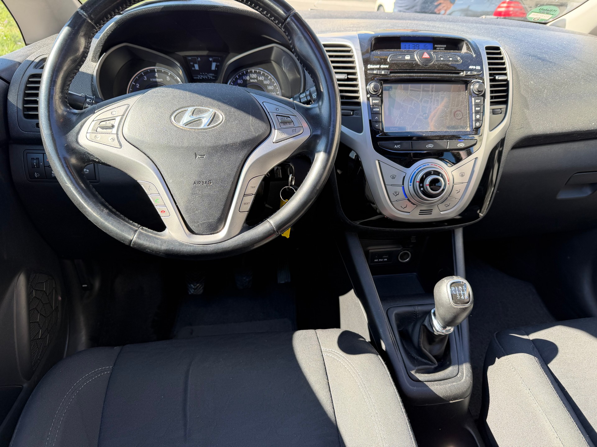 HYUNDAI iX20 1.6 Style-image-9