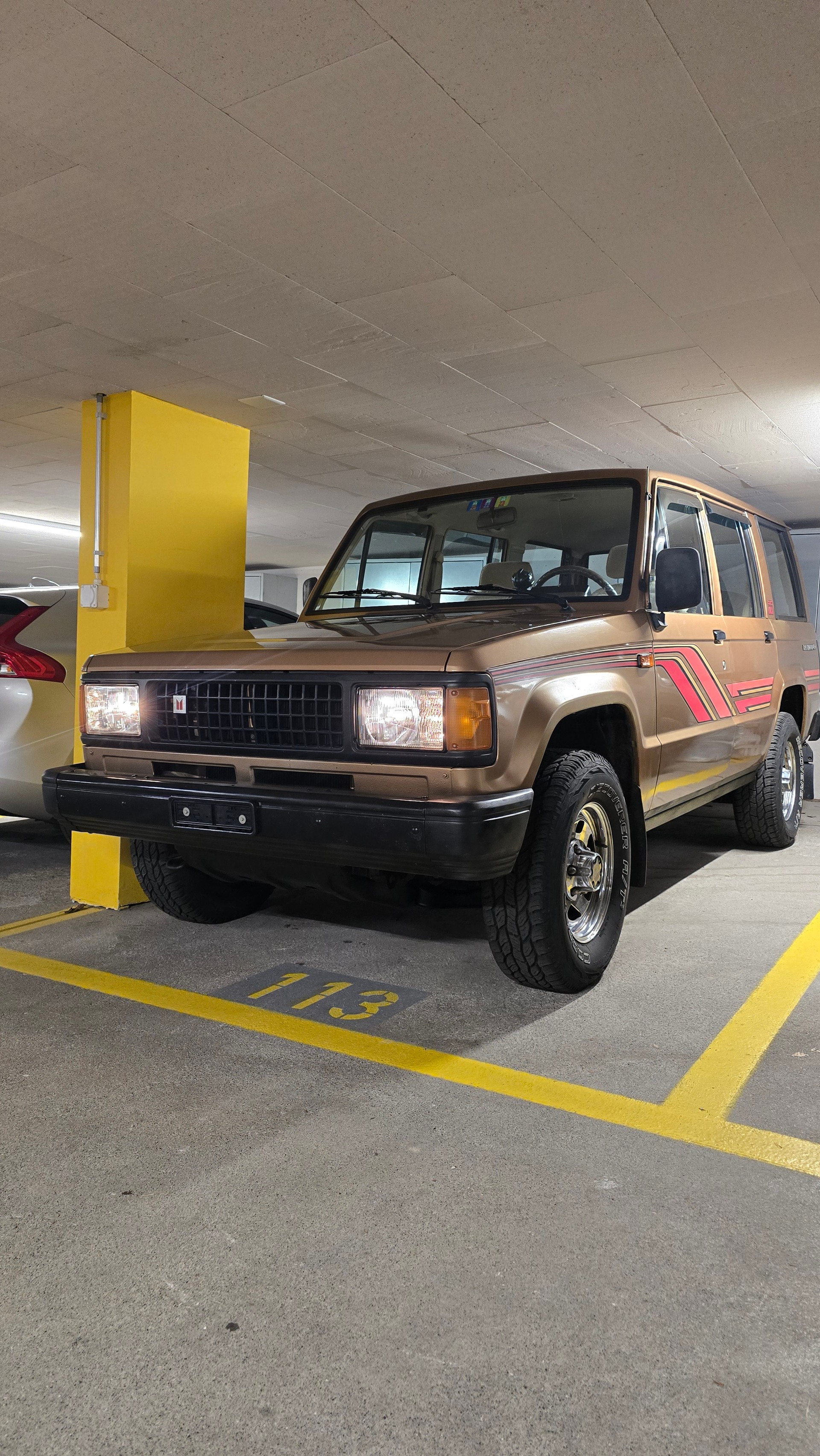 ISUZU TROOPER-image-4