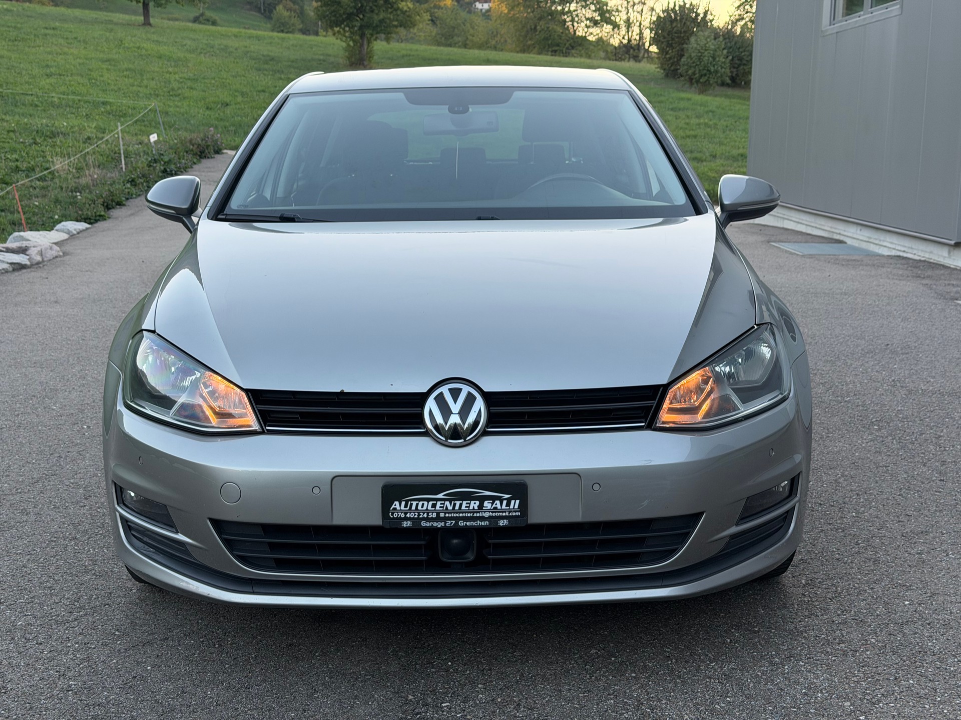 VW Golf 1.4 TSI Trendline-image-1