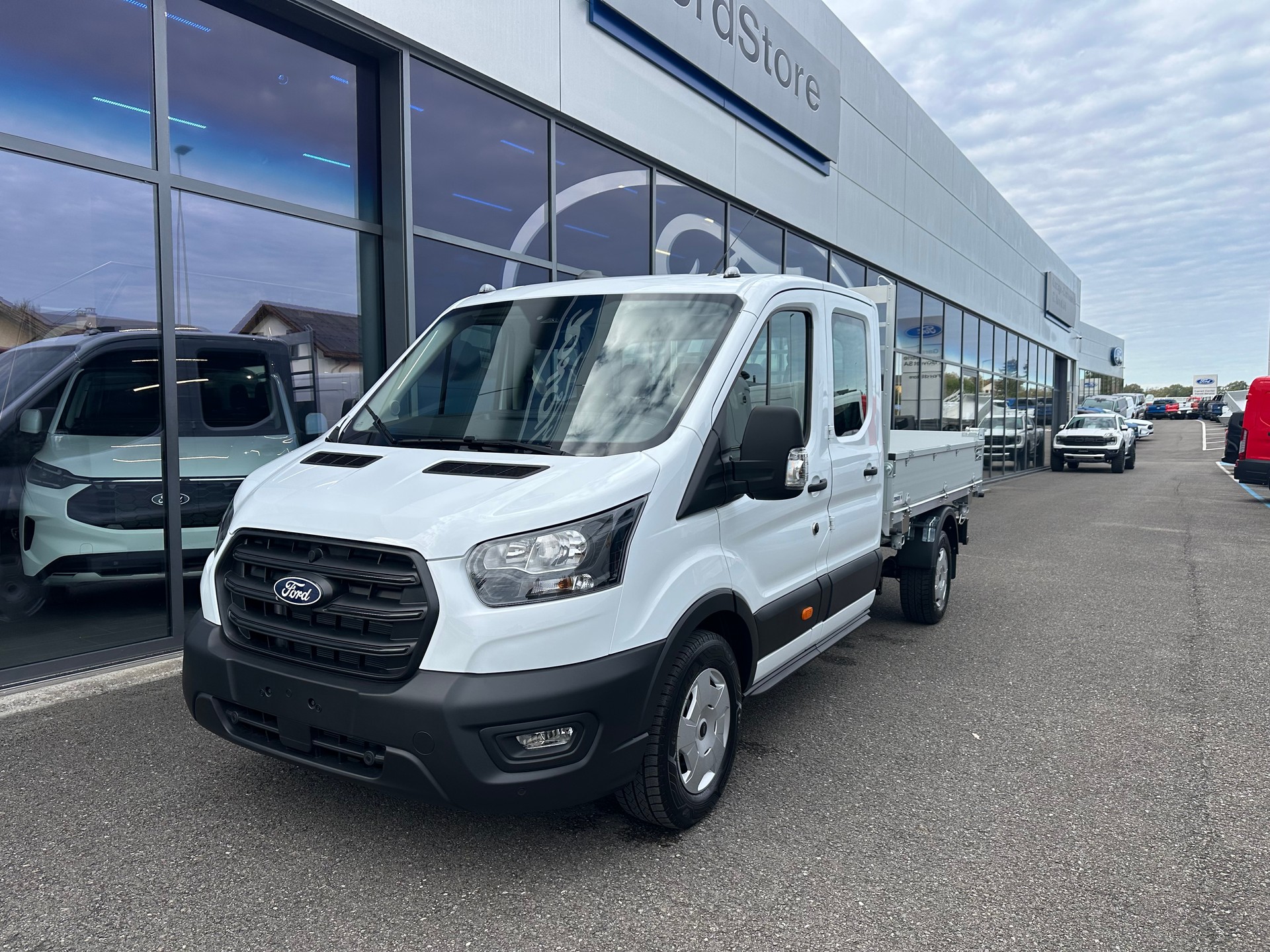 FORD Transit dcab.-ch. 350 L3 2.0 E Trend/165CVHD/Aut.-showroom-element-1