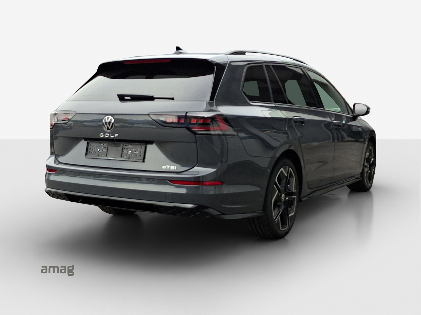 VW Golf Variant 1.5 eTSI mHEV R-Line DSG-image-4