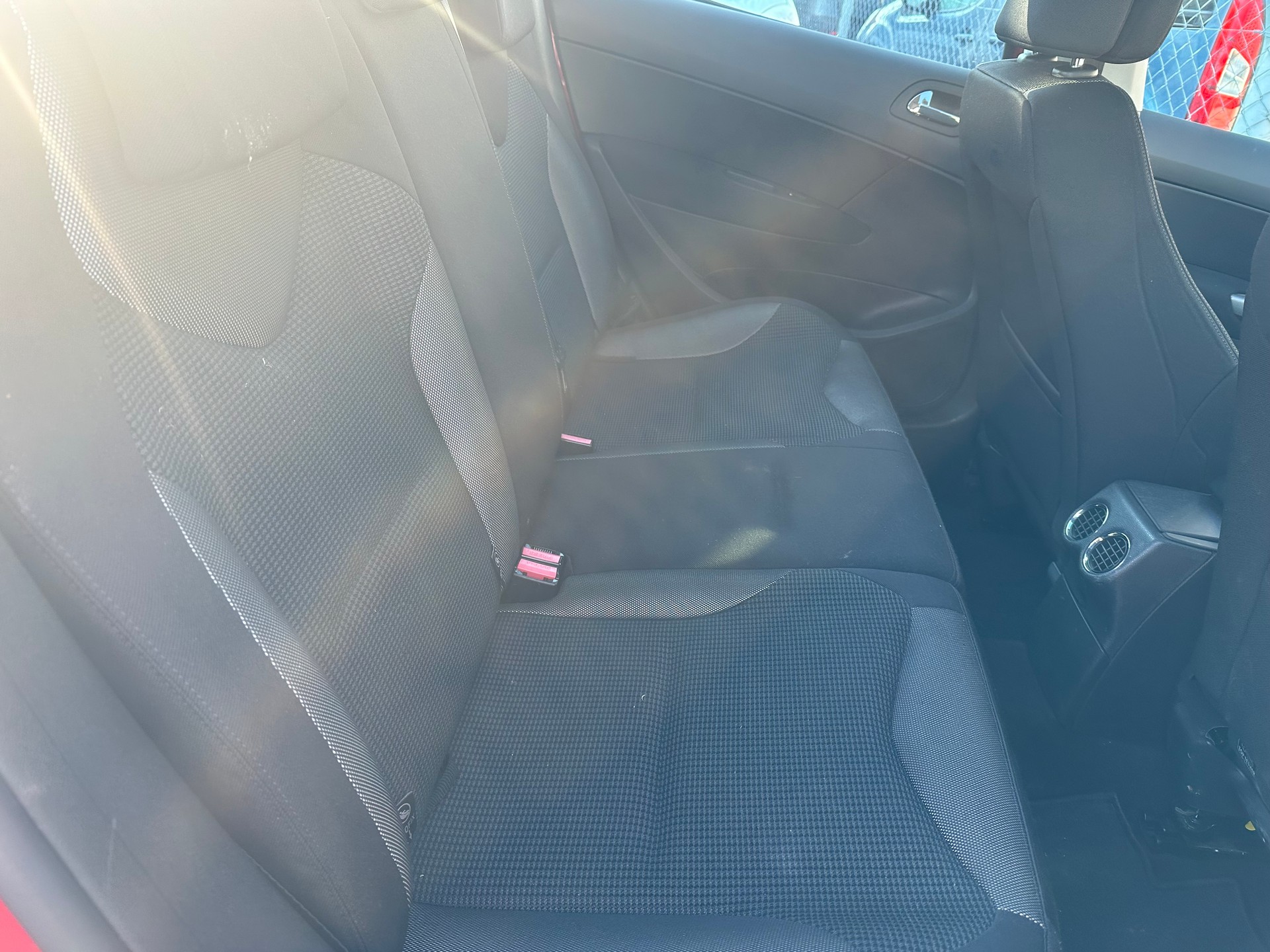 PEUGEOT 308 1.6 16V VTI Sport-image-8