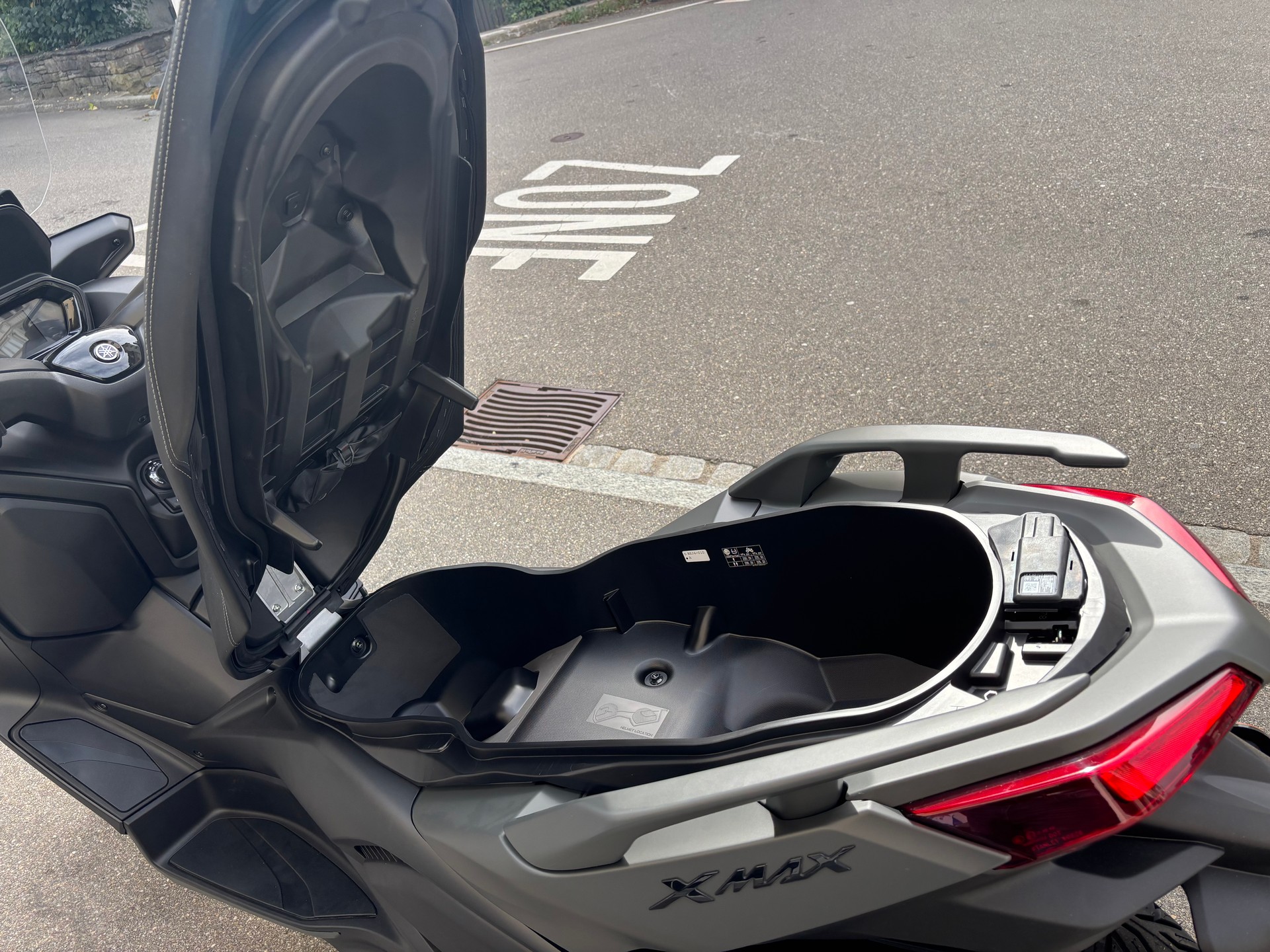 YAMAHA X-Max 300-image-6