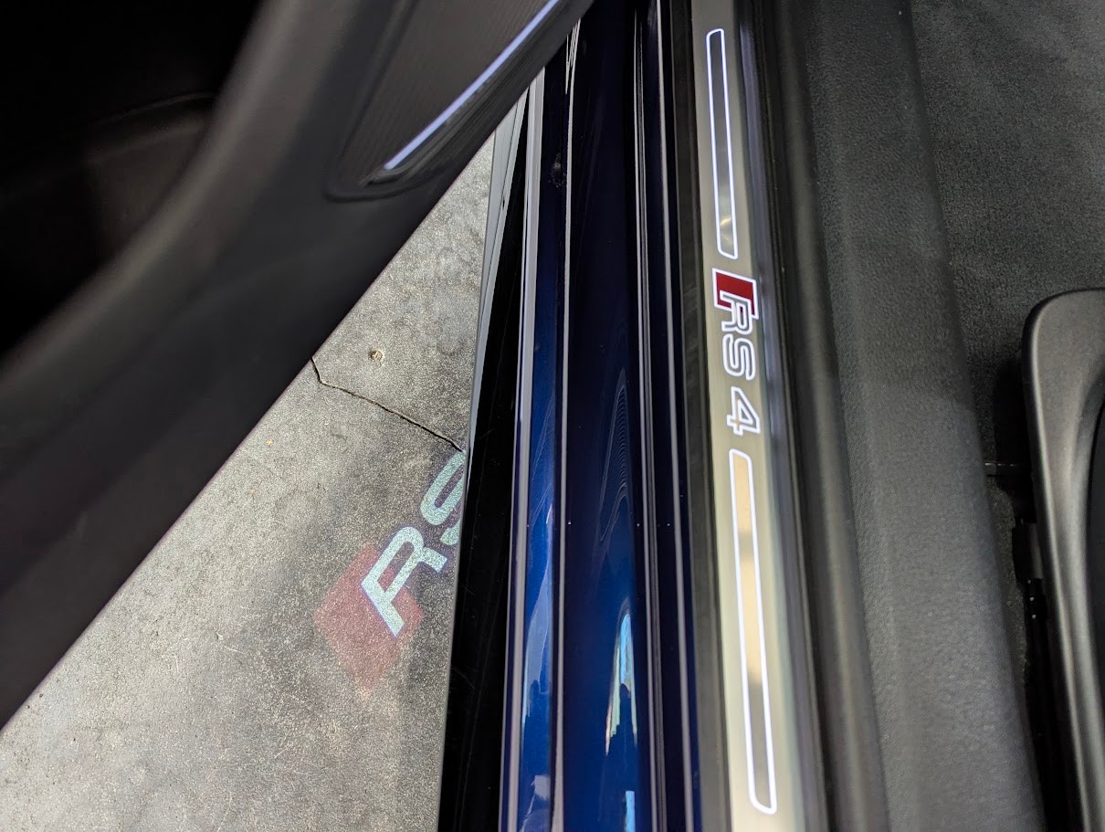 AUDI RS4 Avant 2.9 V6 TFSI quattro T-Tronic*ALL-BLACK RS-DESIGN FULL-ASSISTS SPORT-AGA 360CAM NAVI+ UVM*-image-2