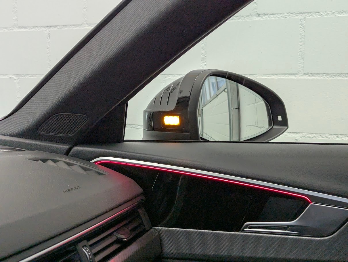 AUDI RS4 Avant 2.9 V6 TFSI quattro T-Tronic*ALL-BLACK RS-DESIGN FULL-ASSISTS SPORT-AGA 360CAM NAVI+ UVM*-image-23