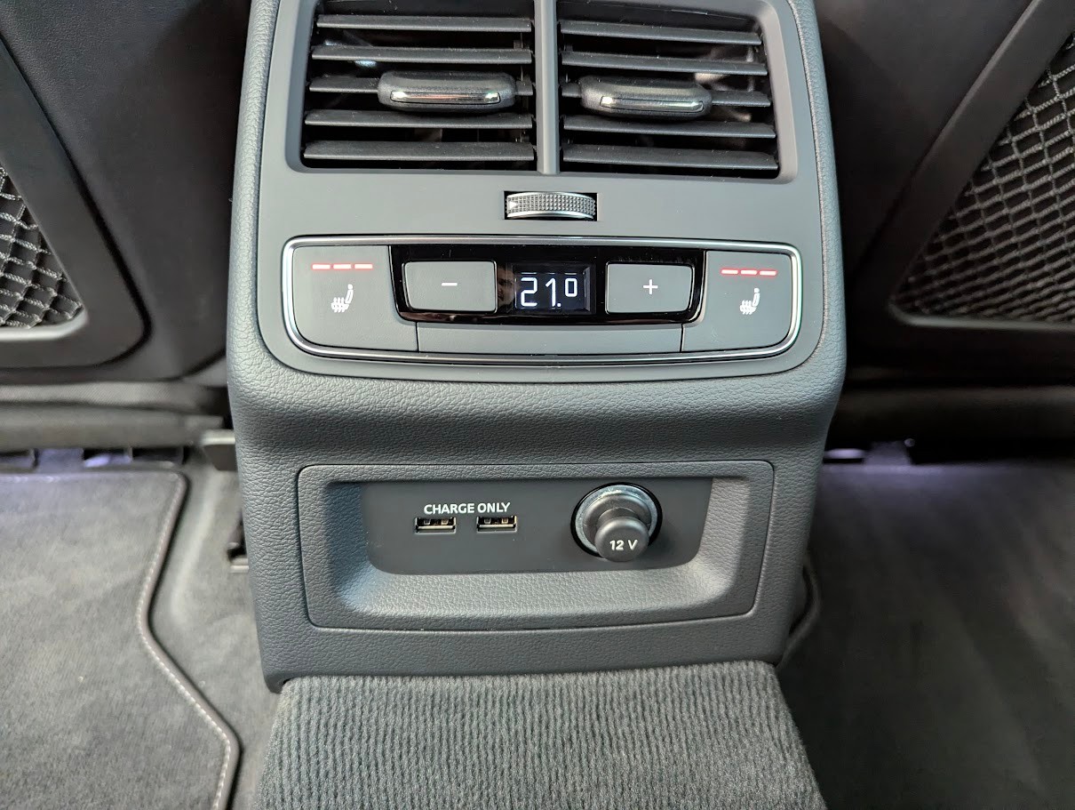 AUDI RS4 Avant 2.9 V6 TFSI quattro T-Tronic*ALL-BLACK RS-DESIGN FULL-ASSISTS SPORT-AGA 360CAM NAVI+ UVM*-image-27