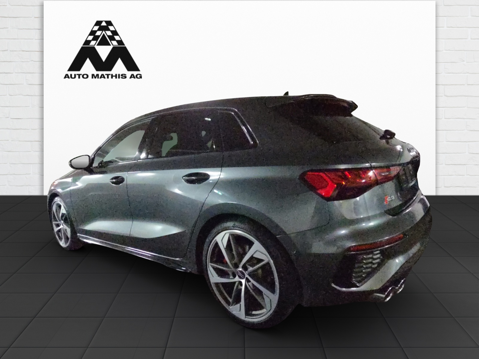 AUDI S3 Sportback 2.0 TFSI quattro S-tronic-image-3