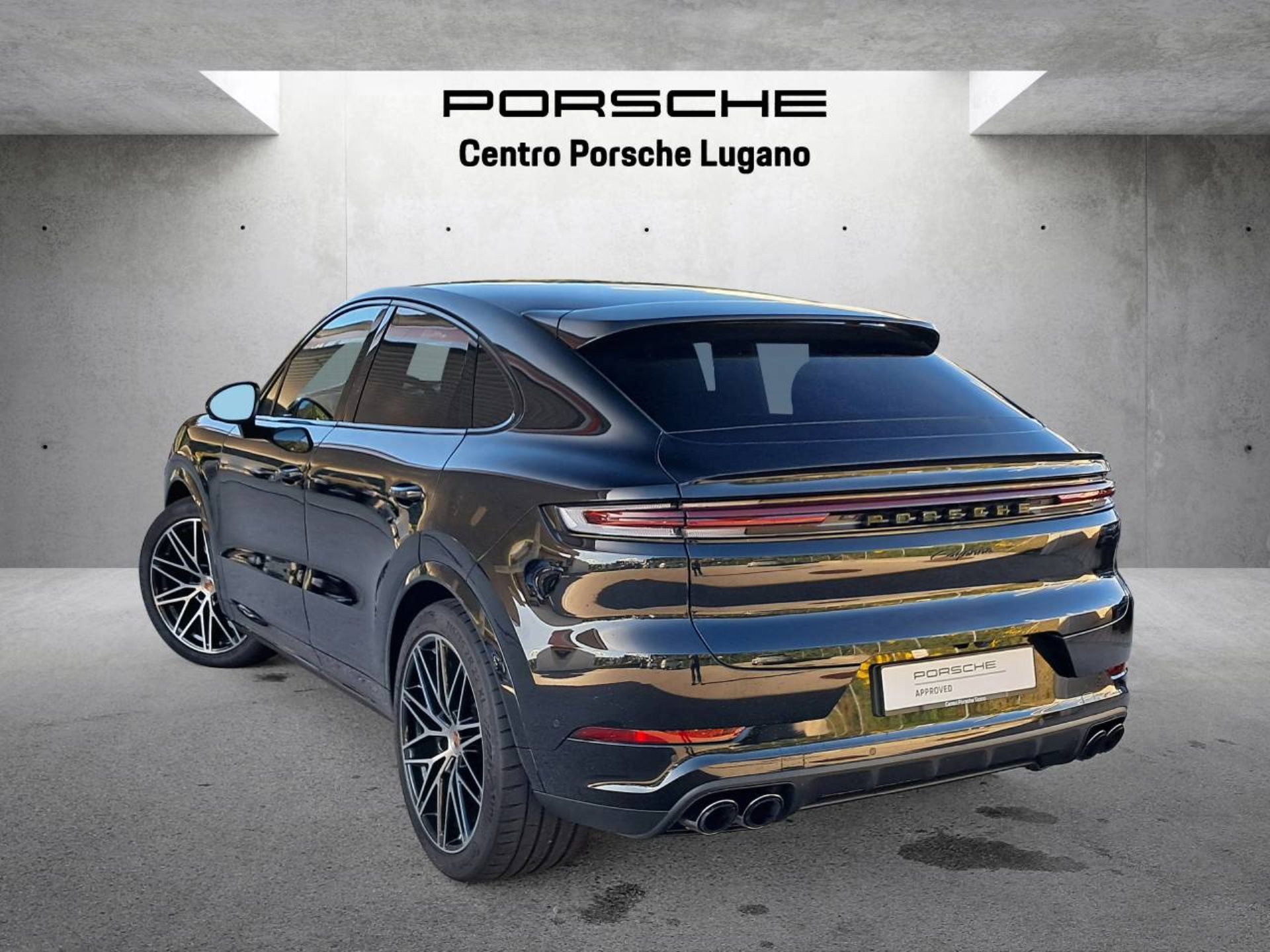 PORSCHE Cayenne Coupé Black Edition-image-2