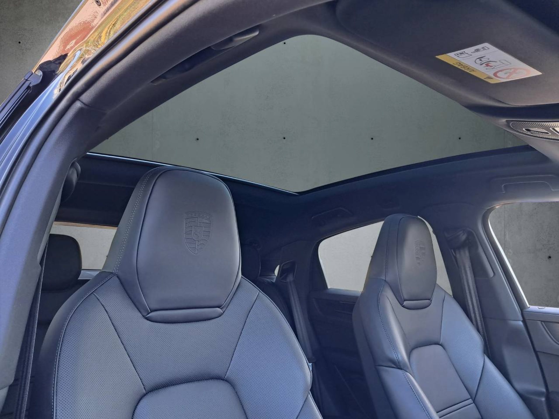 PORSCHE Cayenne Coupé Black Edition-image-19